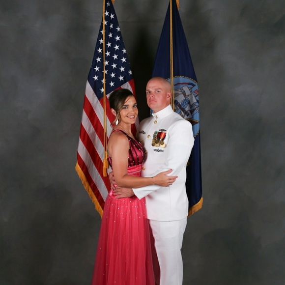 💃🎉👀 Black/Pink Evening Gown - Picture 7 of 7